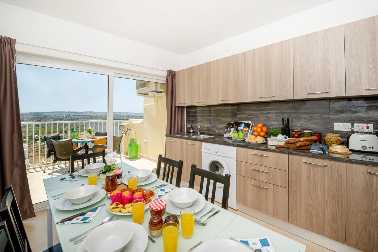 Summer Breeze Apartment With Panoramic Terrace - By Getawaysmalta 멜리에하 외부 사진